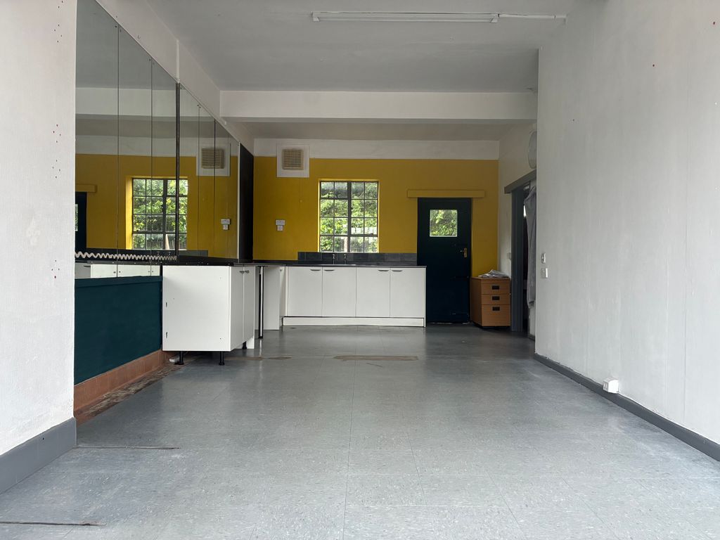 Property photo 2 of 3