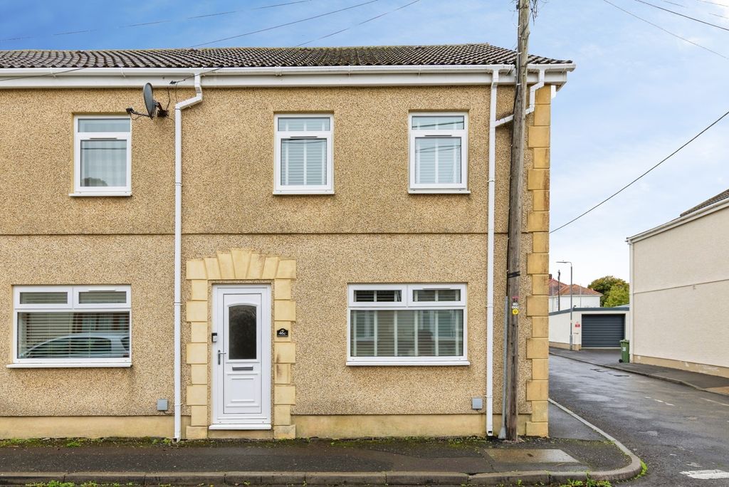 Property photo 1 of 20 Pbox-Img.Jpg