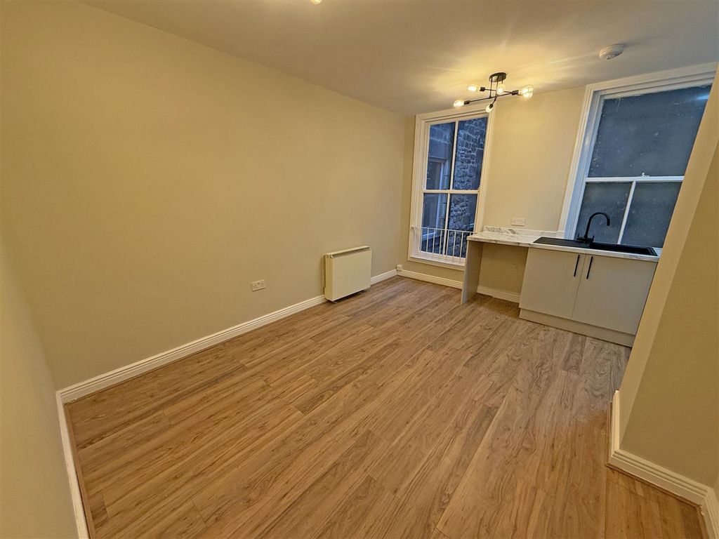 Property photo 2 of 9 Living Room A1.Jpg