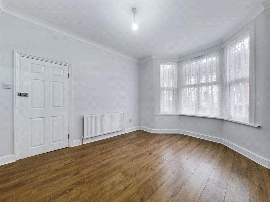 Property photo 2 of 8 Picture No. 03