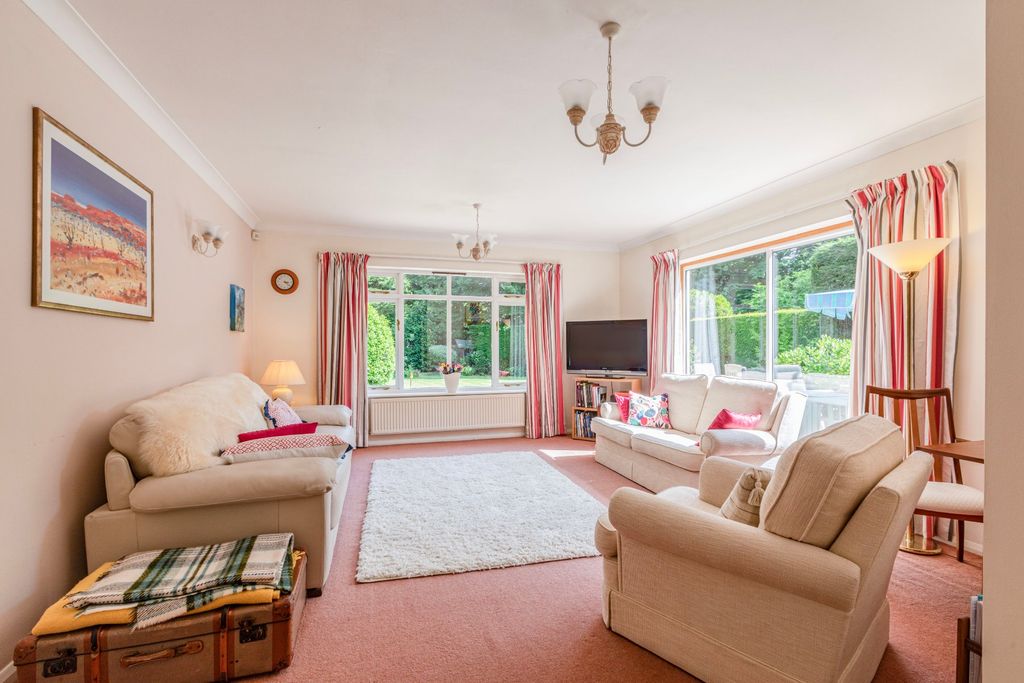 Property photo 3 of 38 Picture No. 16