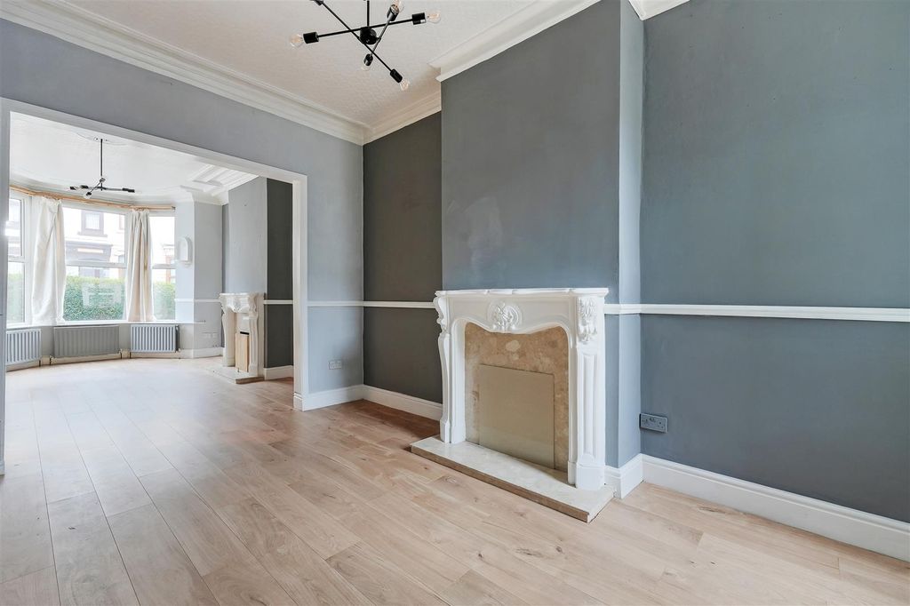 Property photo 2 of 16 Living Room 1.Jpg