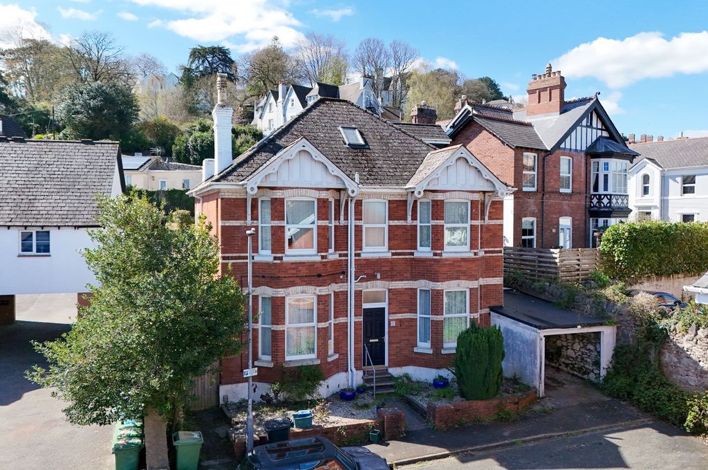 Property photo 1 of 21