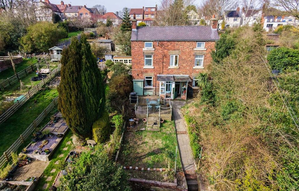 Property photo 1 of 21