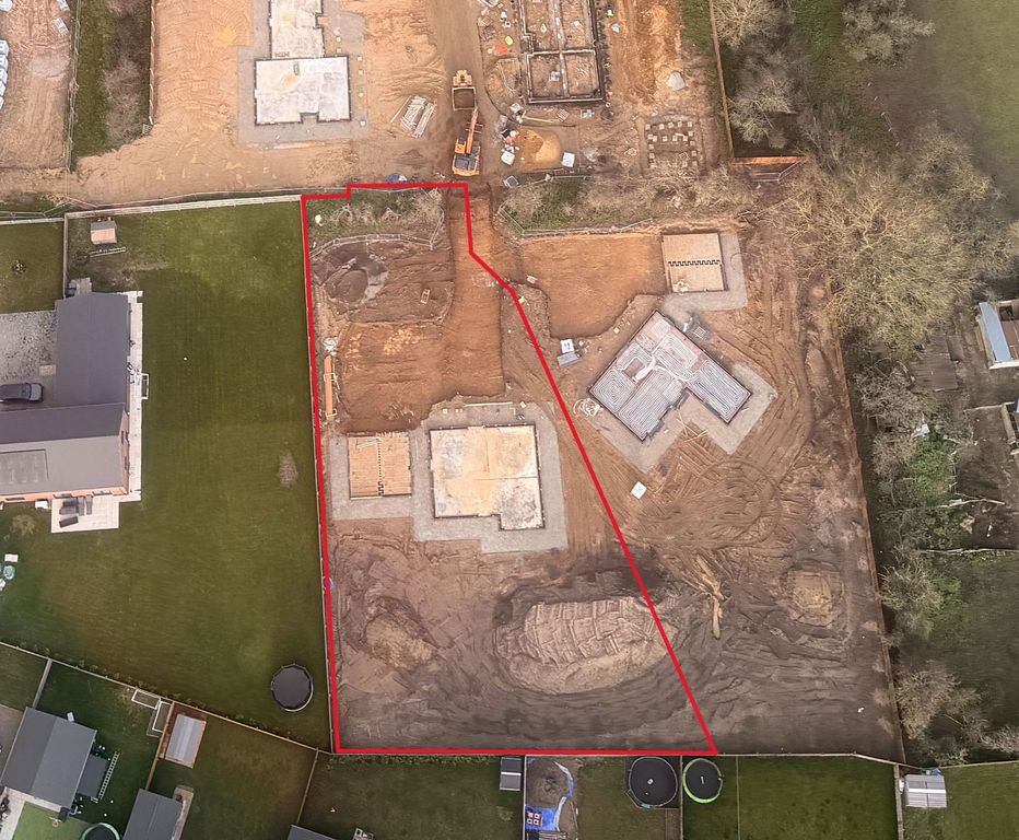 Property photo 2 of 18