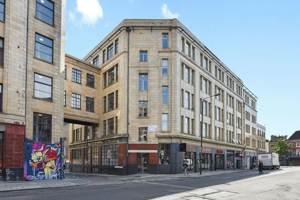 Property photo 2 of 15 Bc118Commercialstreet009.Jpg