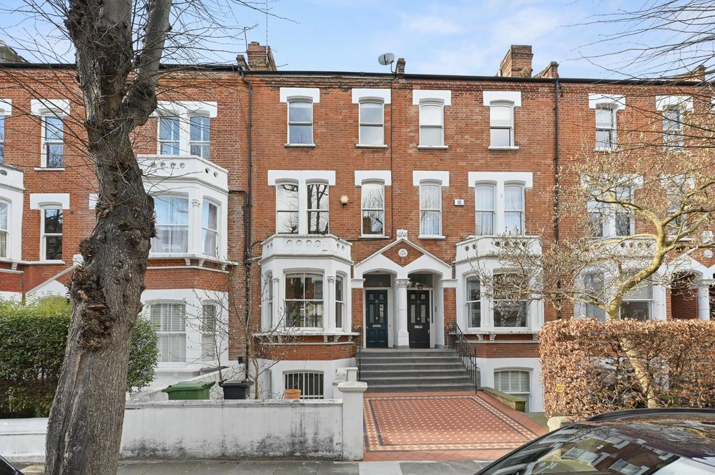 Property photo 1 of 25 Fbl - Aynhoe Road - Exterior1 (1).Jpg