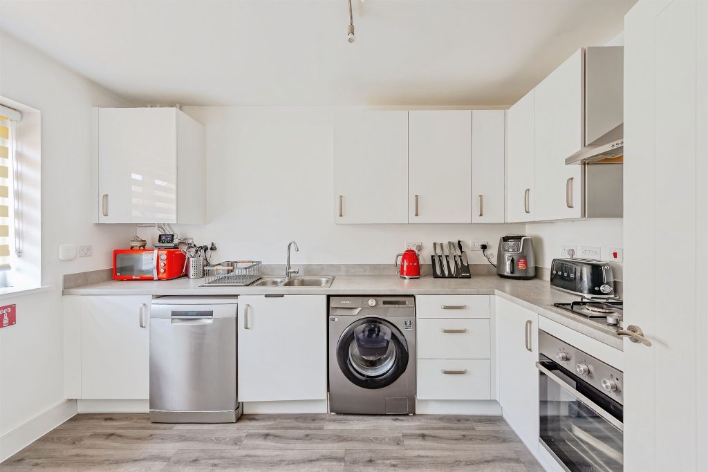 Property photo 3 of 20