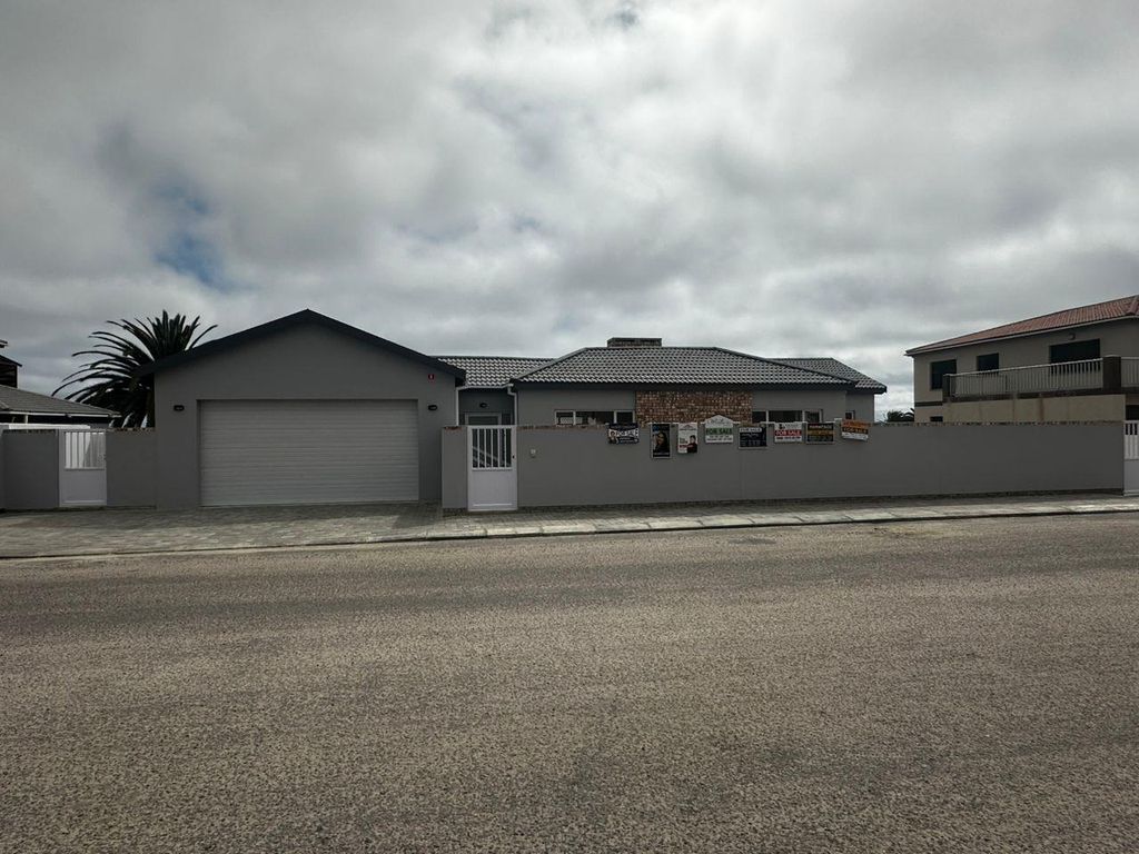 Property photo 1 of 23