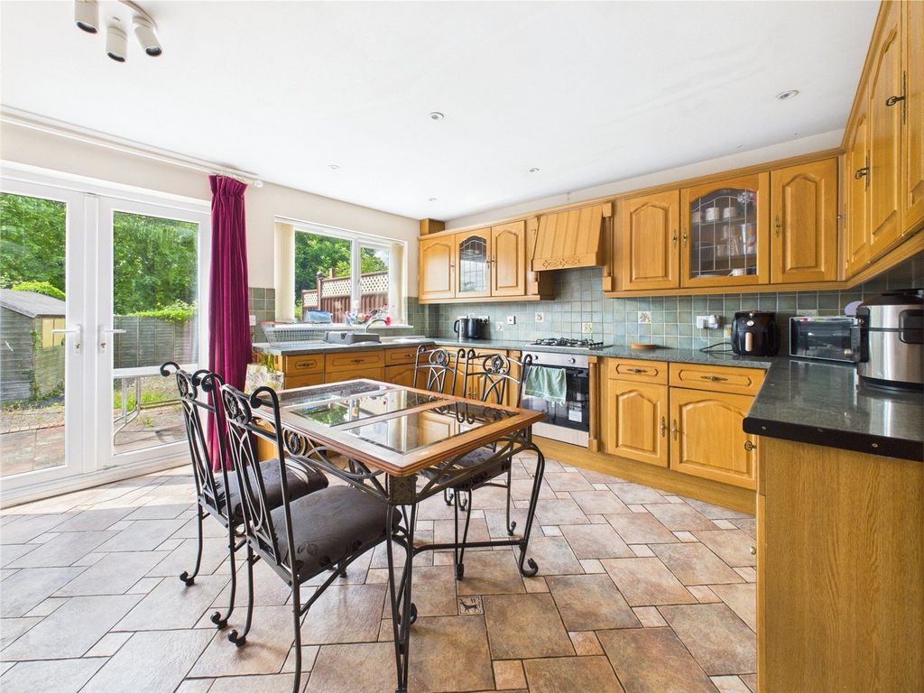 Property photo 2 of 16 Picture No. 19