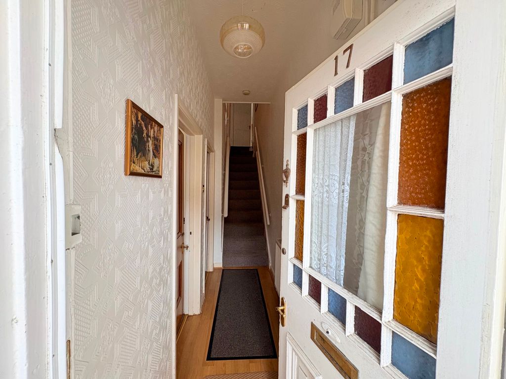 Property photo 3 of 31