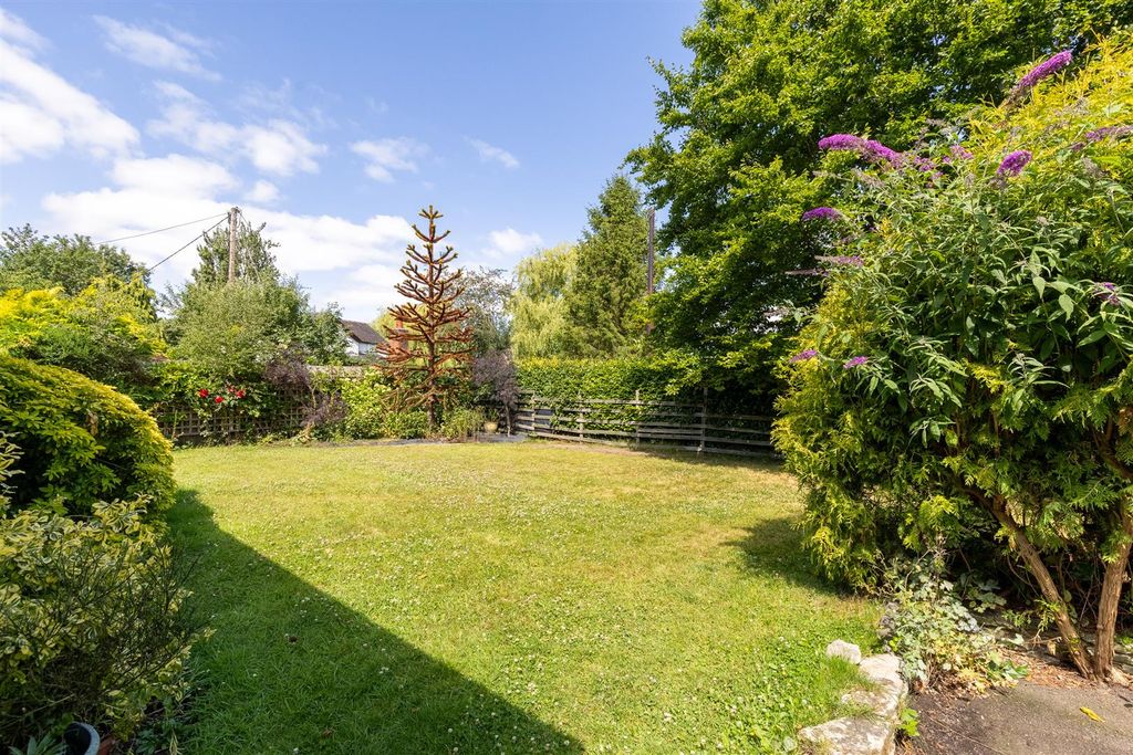Property photo 3 of 17 Parkfieldview-3.Jpg