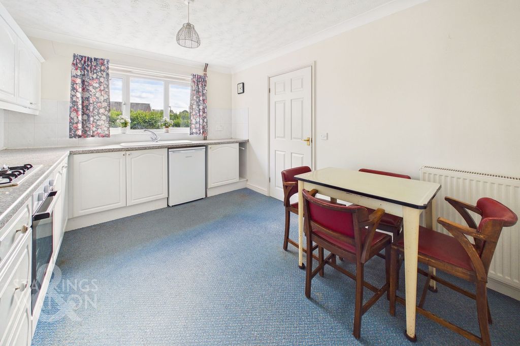 Property photo 3 of 18