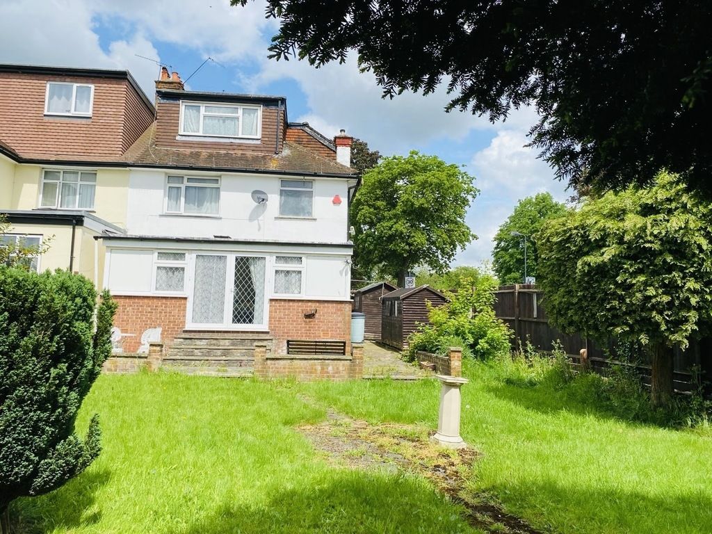 Property photo 2 of 18