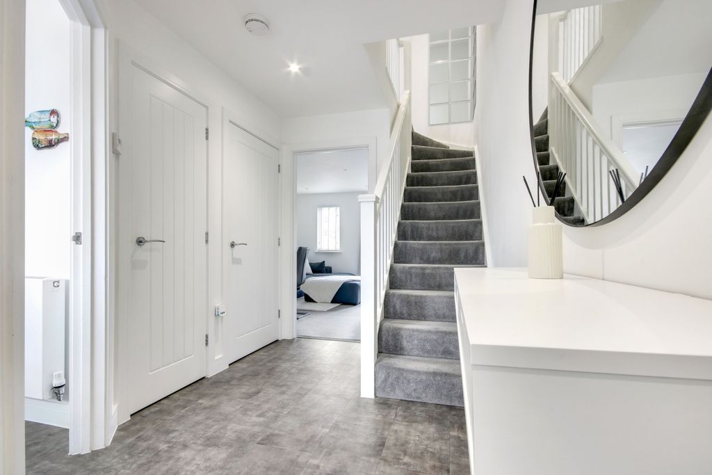 Property photo 3 of 18 Img_0354-Img_0356