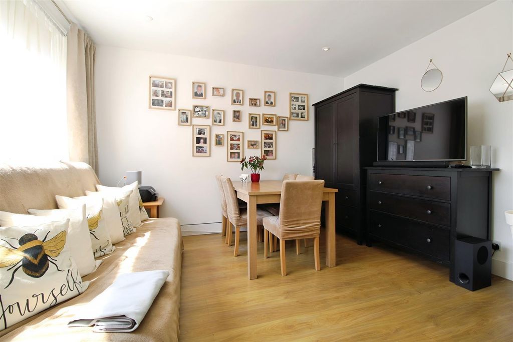 Property photo 1 of 8 F2Ae34Fc-Img_6569.Jpg
