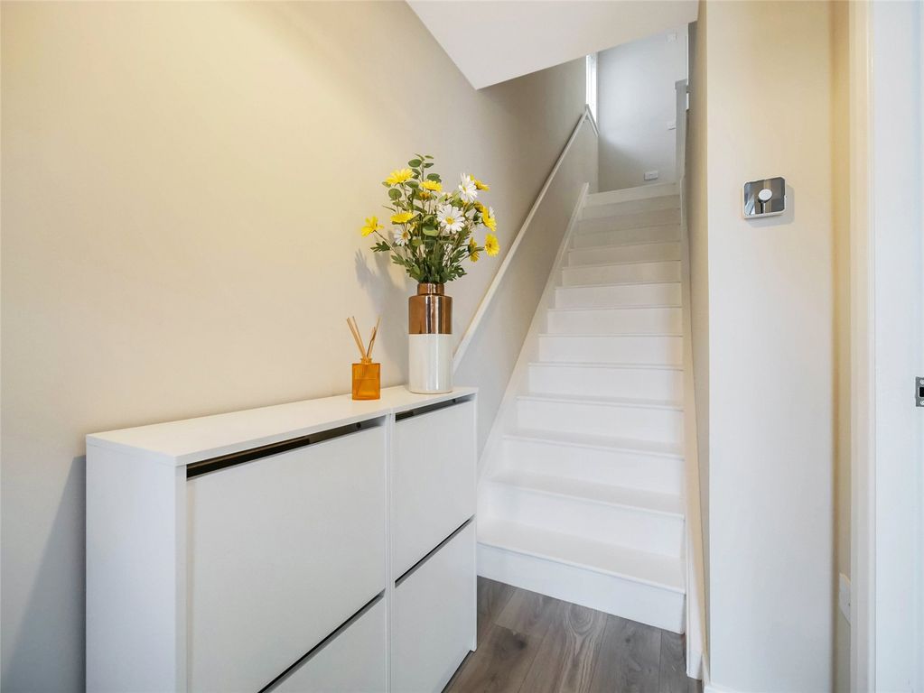 Property photo 2 of 21 Picture No. 02