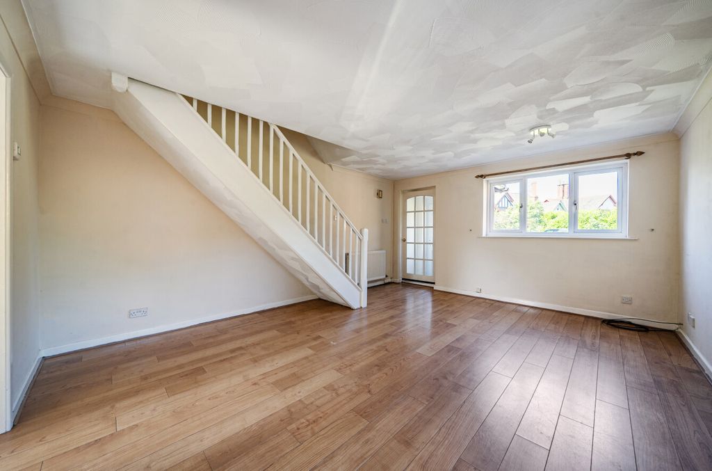 Property photo 2 of 16 1463980 (2).Jpg