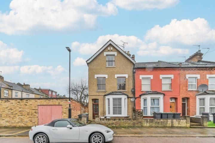 Property photo 1 of 12 61123Fc1-A1c5-470B-9E6A-8Ec2467193Ed_Primary.Jpg