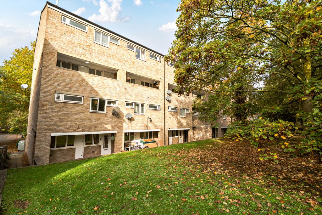 Property photo 1 of 23 1536329-22-6Ae475...