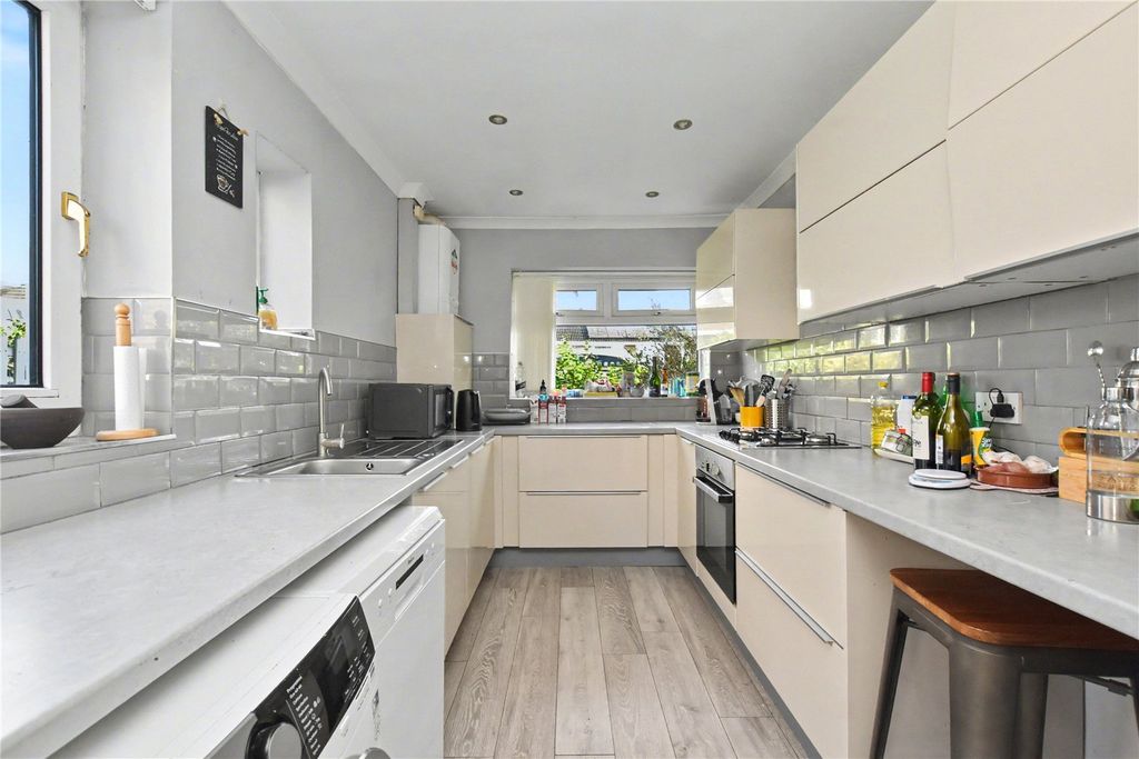 Property photo 2 of 13 Picture 2