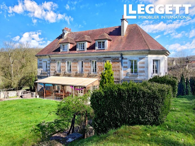 Property photo 1 of 10