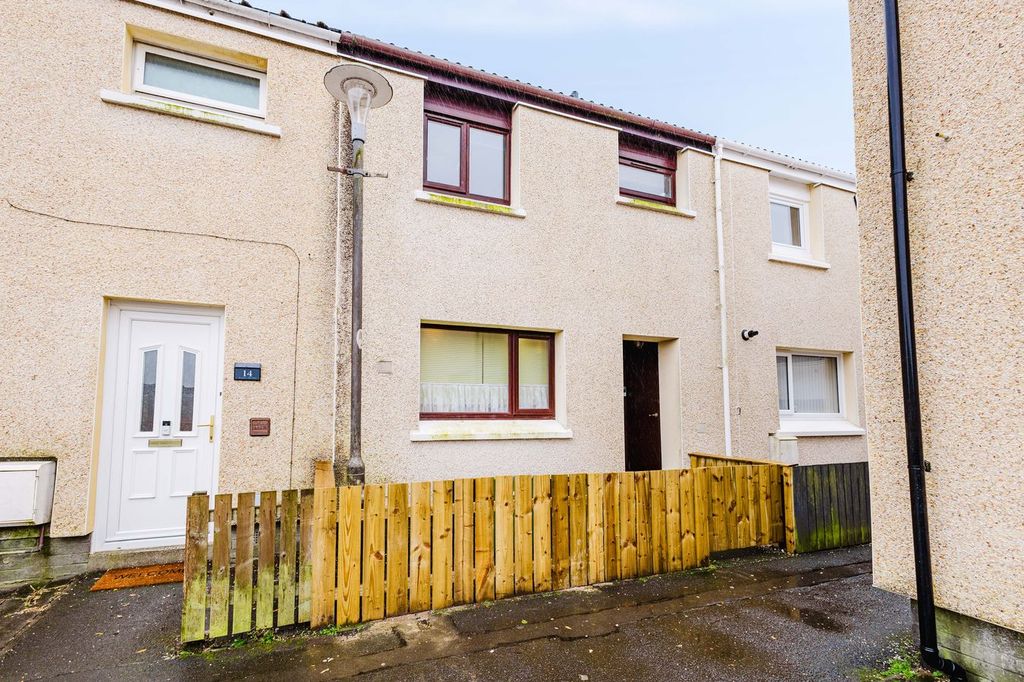 Property photo 1 of 18