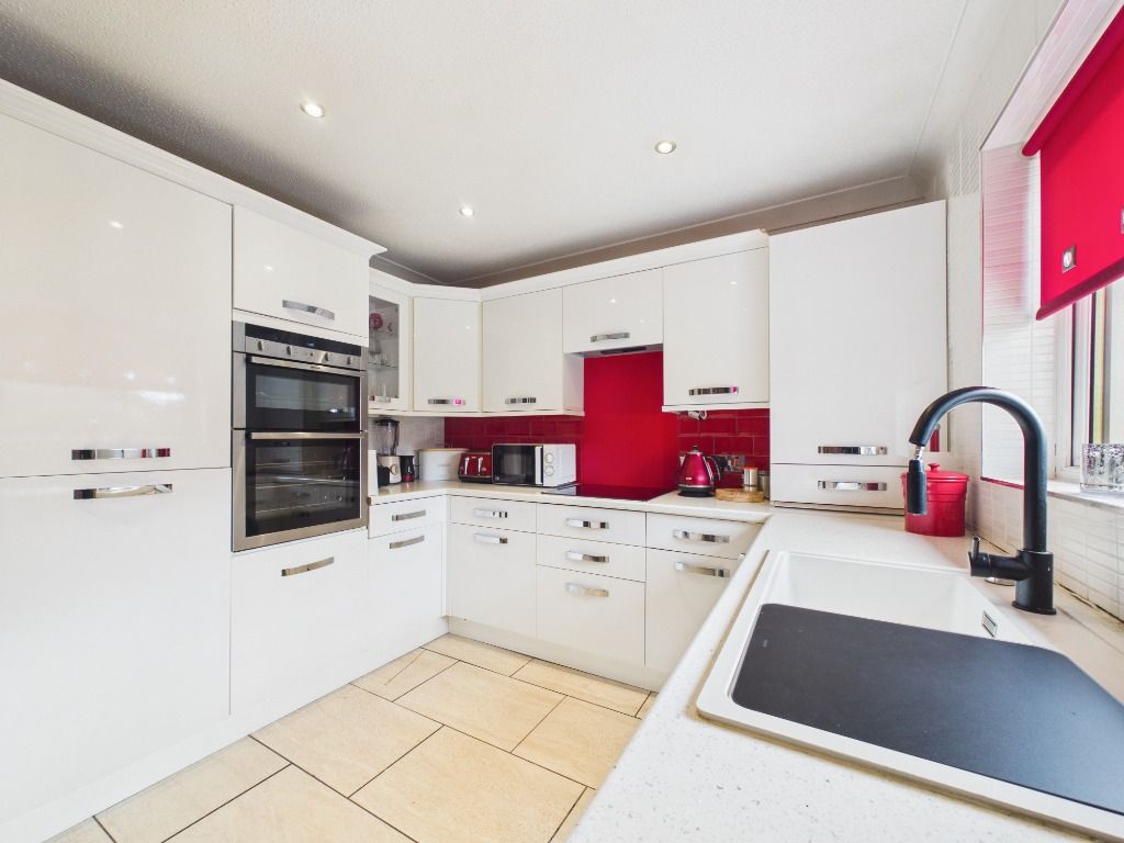 Property photo 2 of 22