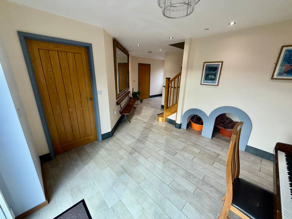 Property photo 3 of 46