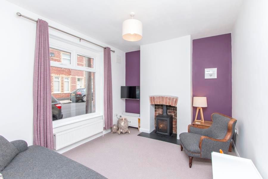 Property photo 2 of 8