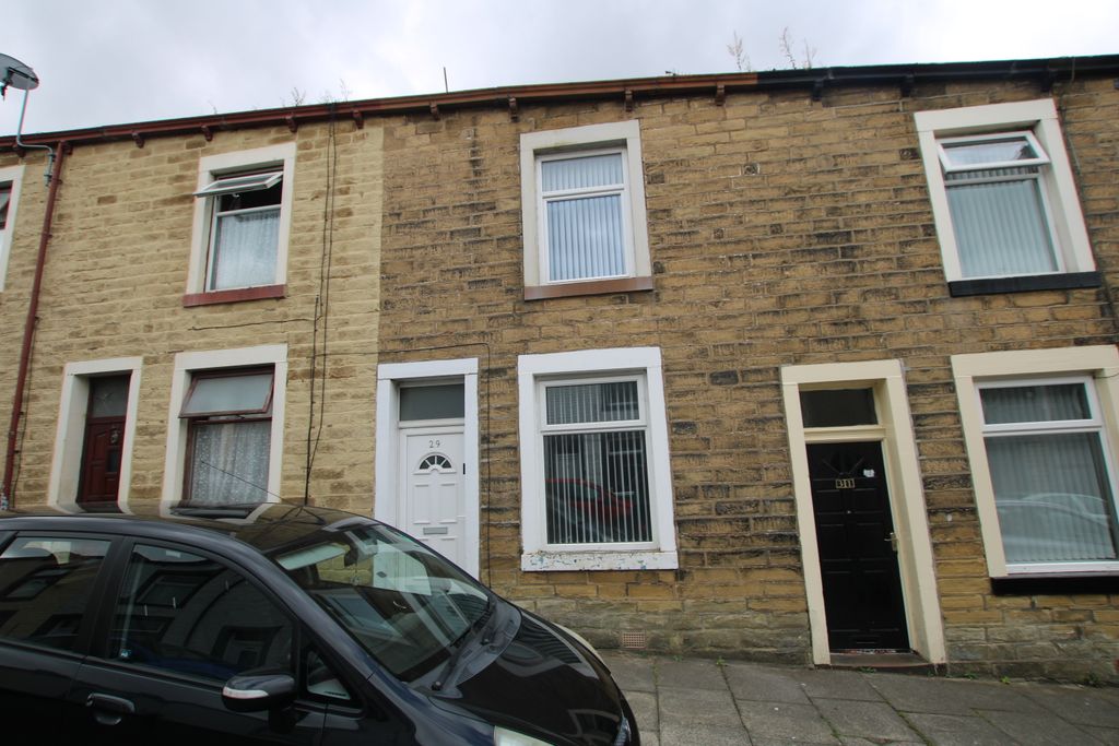 Property photo 1 of 7 1