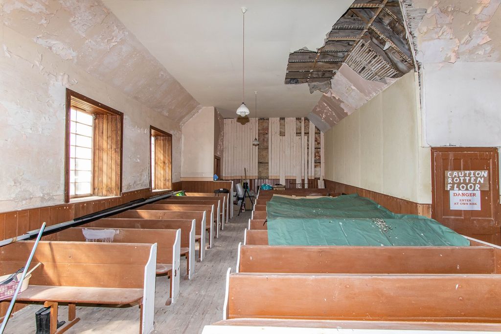 Property photo 3 of 12 Not Specified