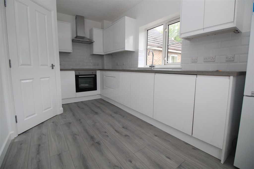 Property photo 3 of 6 Img_1398.Jpg
