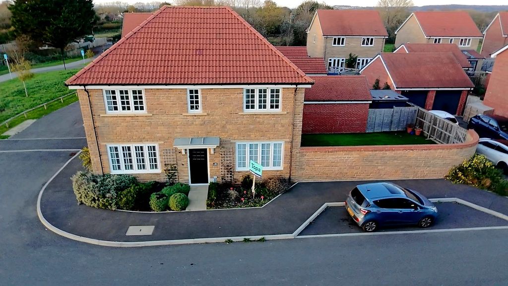 Property photo 1 of 21 Original-8Bedcbb3-704F-4D32-9F3E-A47B9F44F951