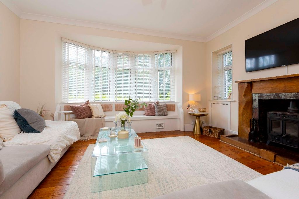 Property photo 2 of 51