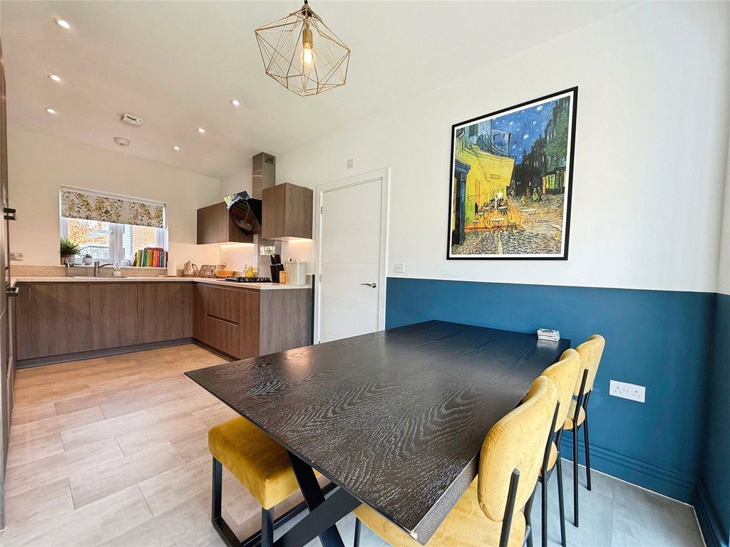 Property photo 3 of 19 Picture No. 06