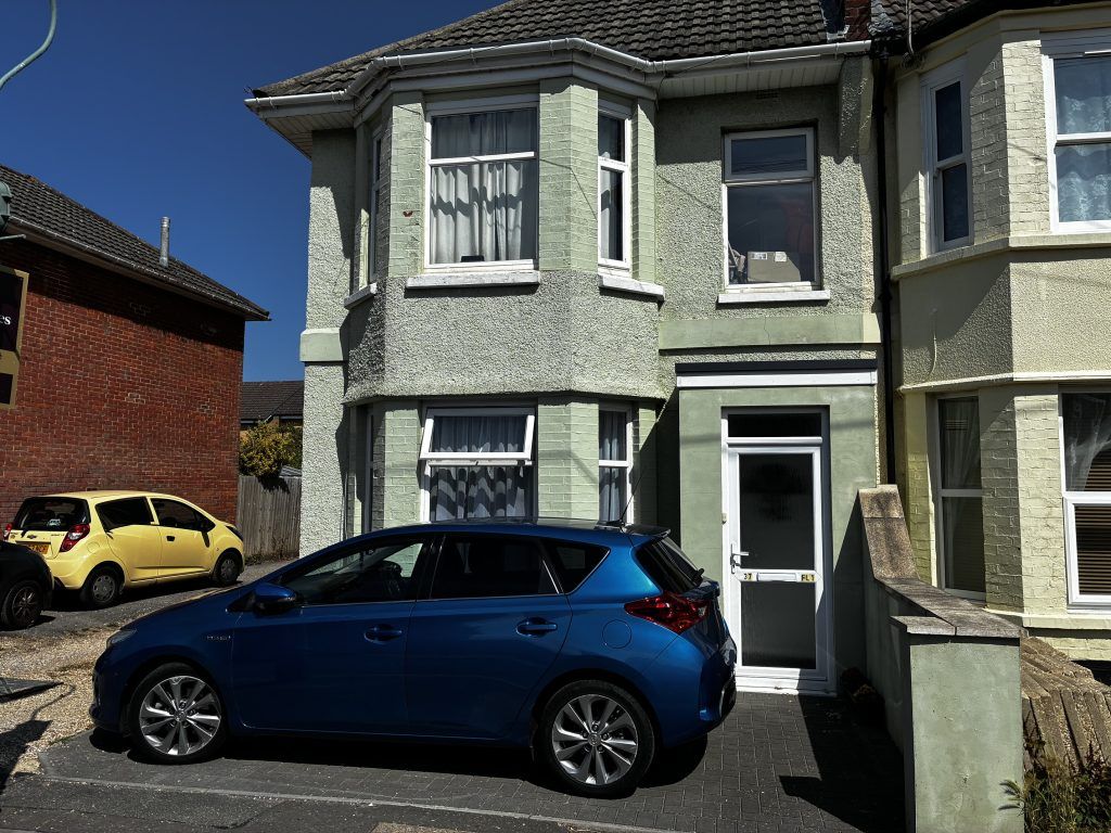 Property photo 1 of 6