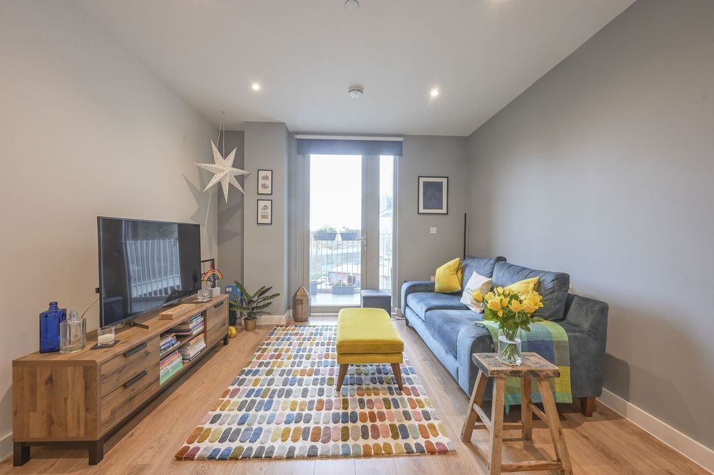 Property photo 1 of 7