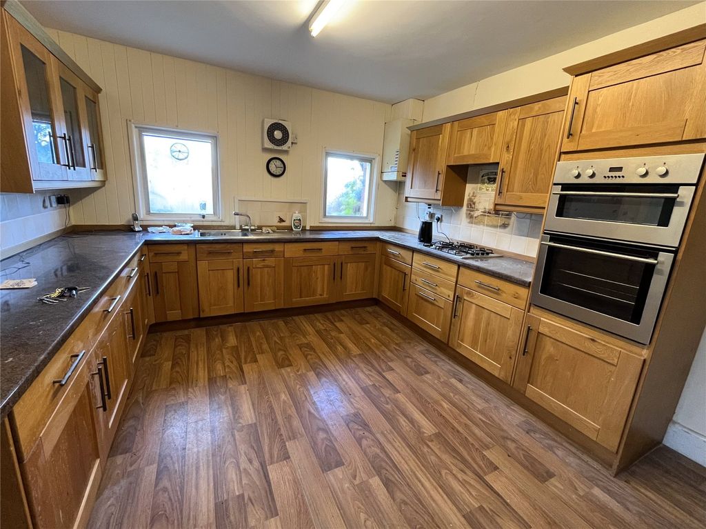 Property photo 3 of 16 Picture No. 03