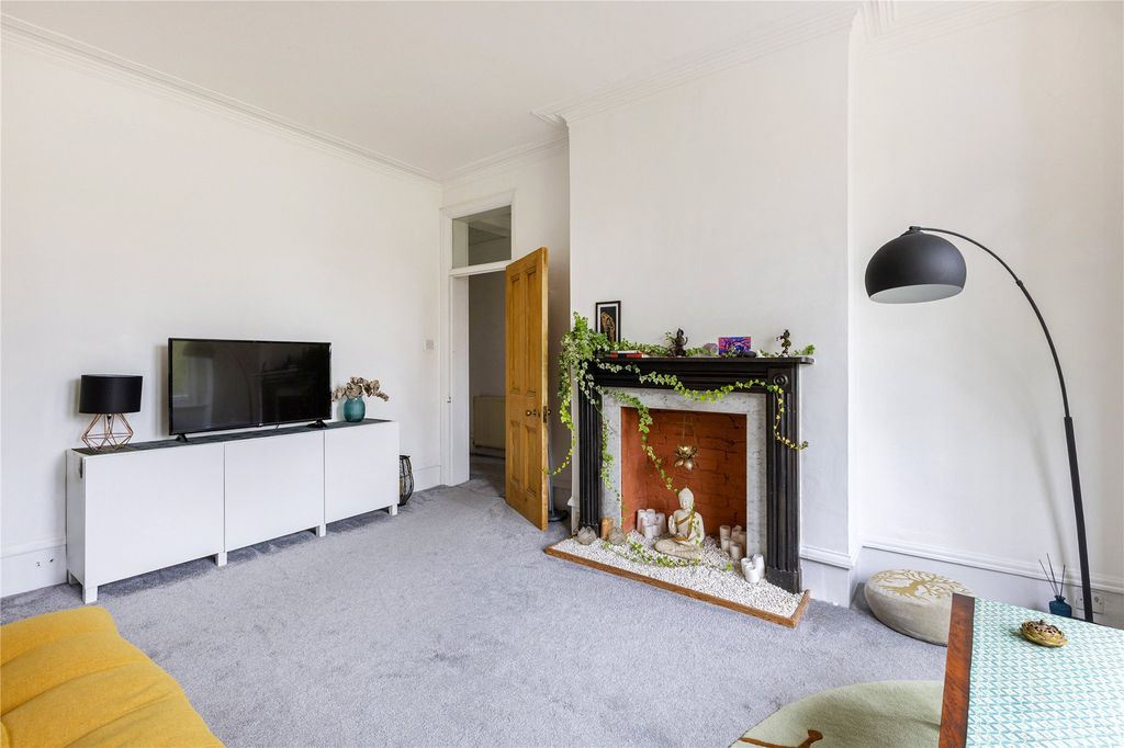 Property photo 2 of 14 Picture No. 20