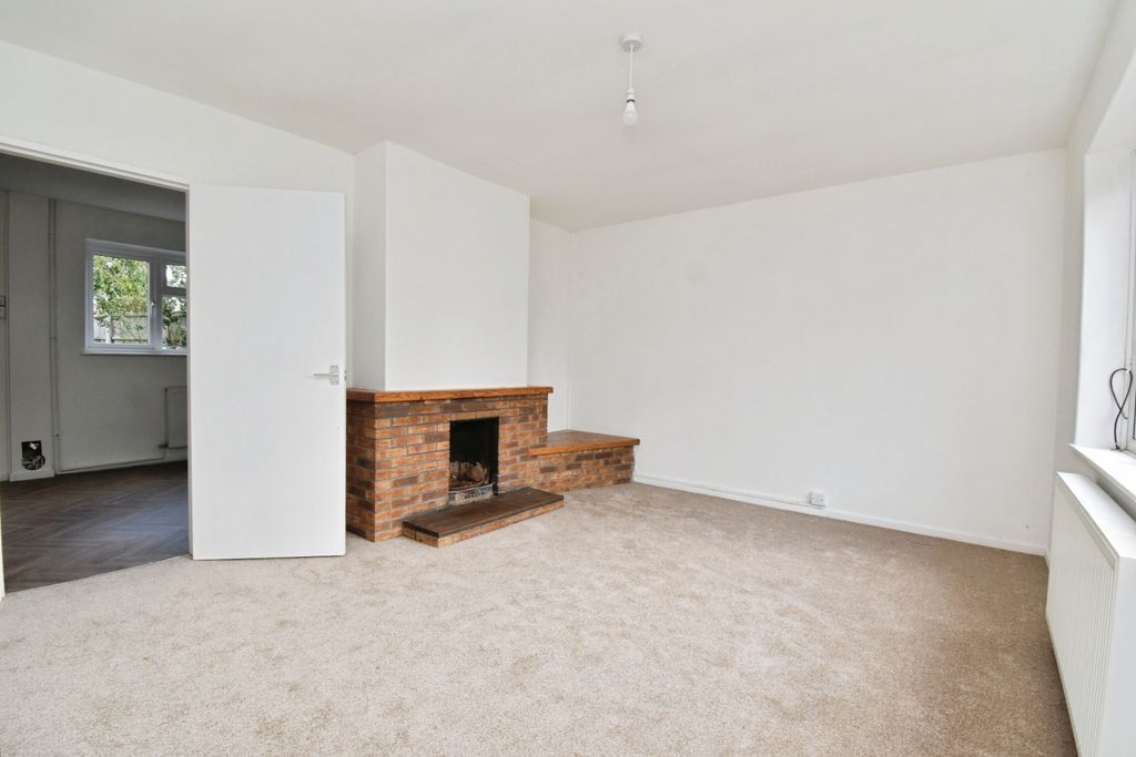Property photo 3 of 12 Living Room