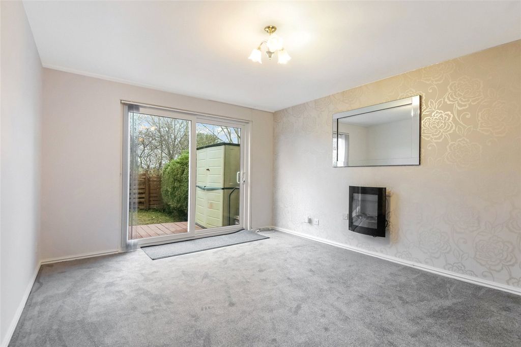 Property photo 2 of 15 Picture No. 04