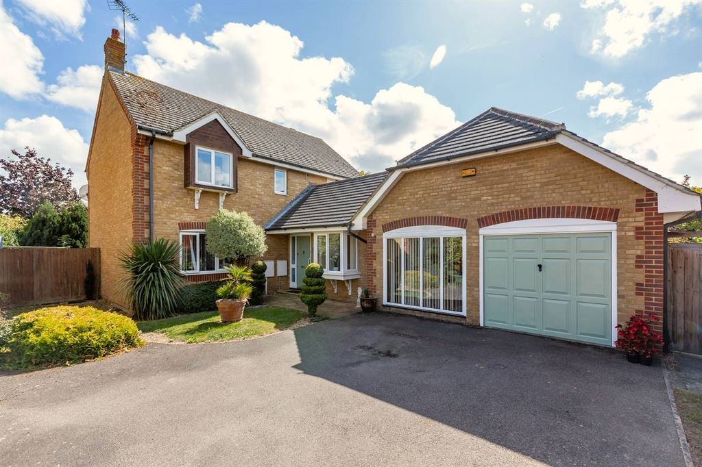 Property photo 1 of 31