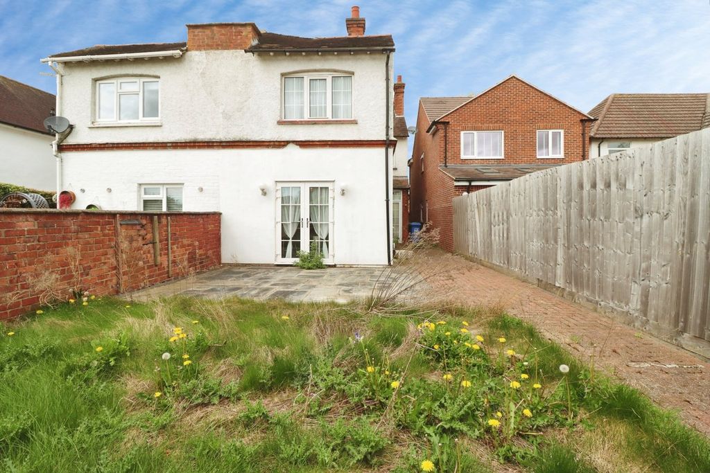 Additional image 19 of 4 bed semi-detached house for saleKingsley Avenue, Kettering NN16