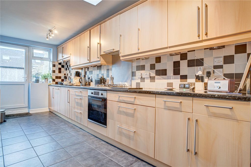 Property photo 2 of 11 Picture No. 02