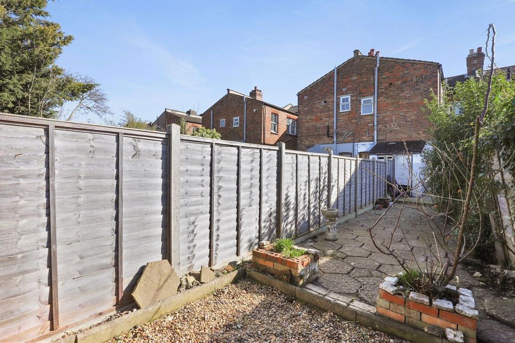 Property photo 3 of 15 13-8581Jhpropwpen - 350 Blandford Road - 39 (1)-Me