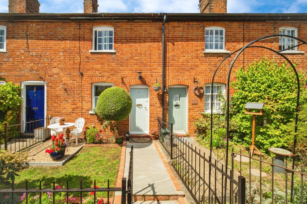 Property photo 3 of 24