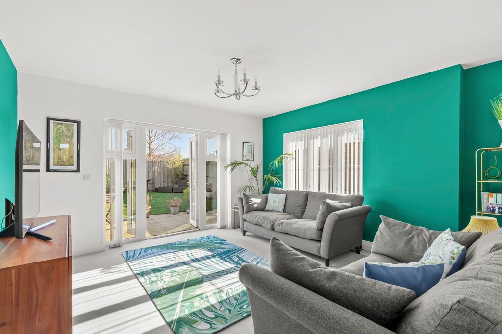 Property photo 2 of 15 Living Room