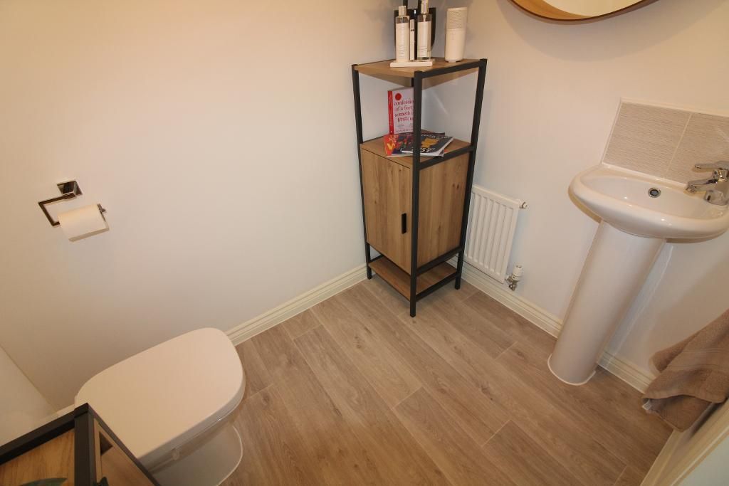 Property photo 3 of 18 Downstairs Cloakroom
