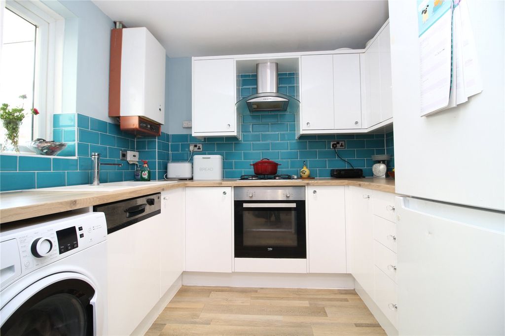 Property photo 2 of 13 Picture No. 02
